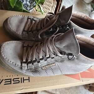 Mephisto Men's Taupe High-Top Sneakers